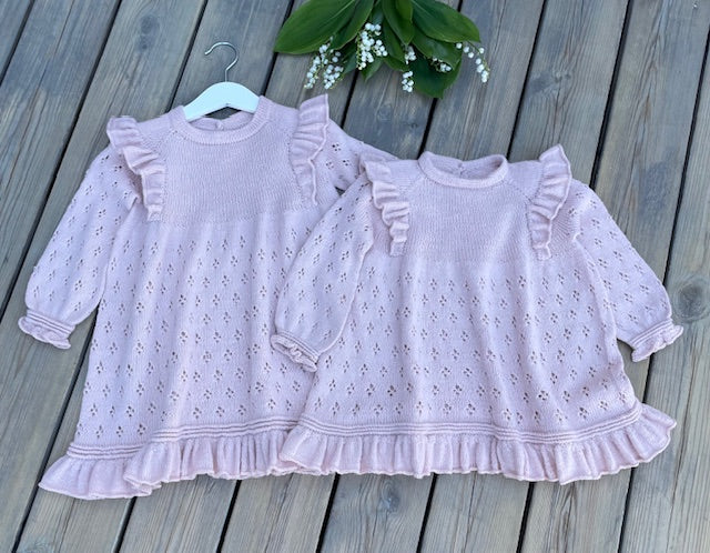 Wiola volangkjole, norsk strikkeoppskrift