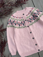 Load image into Gallery viewer, Sofia jakke, barn. Norsk strikkeoppskrift