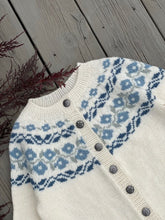 Load image into Gallery viewer, Sofia jakke, barn. Norsk strikkeoppskrift