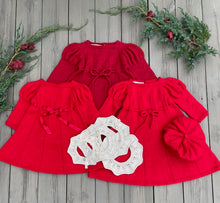 Load image into Gallery viewer, Langermet becharmedkjole, norsk strikkeoppskrift