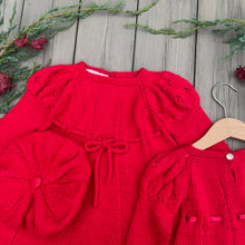 Load image into Gallery viewer, Langermet becharmedkjole, norsk strikkeoppskrift