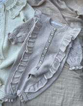 Load image into Gallery viewer, Becharmed findress, norsk strikkeoppskrift