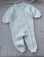 Load image into Gallery viewer, Ludvik dressen, norsk strikkeoppskrift