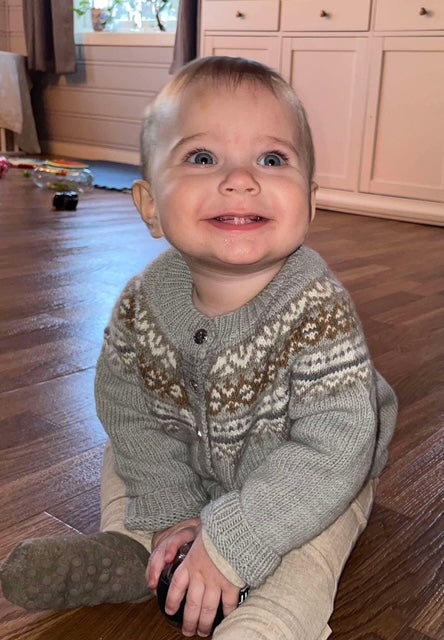 olav babyjakke, norsk strikkeoppskrift