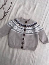 Load image into Gallery viewer, Simon hentesett, norsk strikkeoppskrift