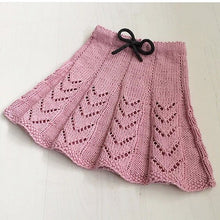 Load image into Gallery viewer, Hearts on line skirt, english pattern