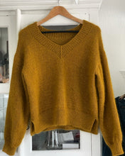 Load image into Gallery viewer, Leni sweater, mysize, norsk strikkeoppskrift